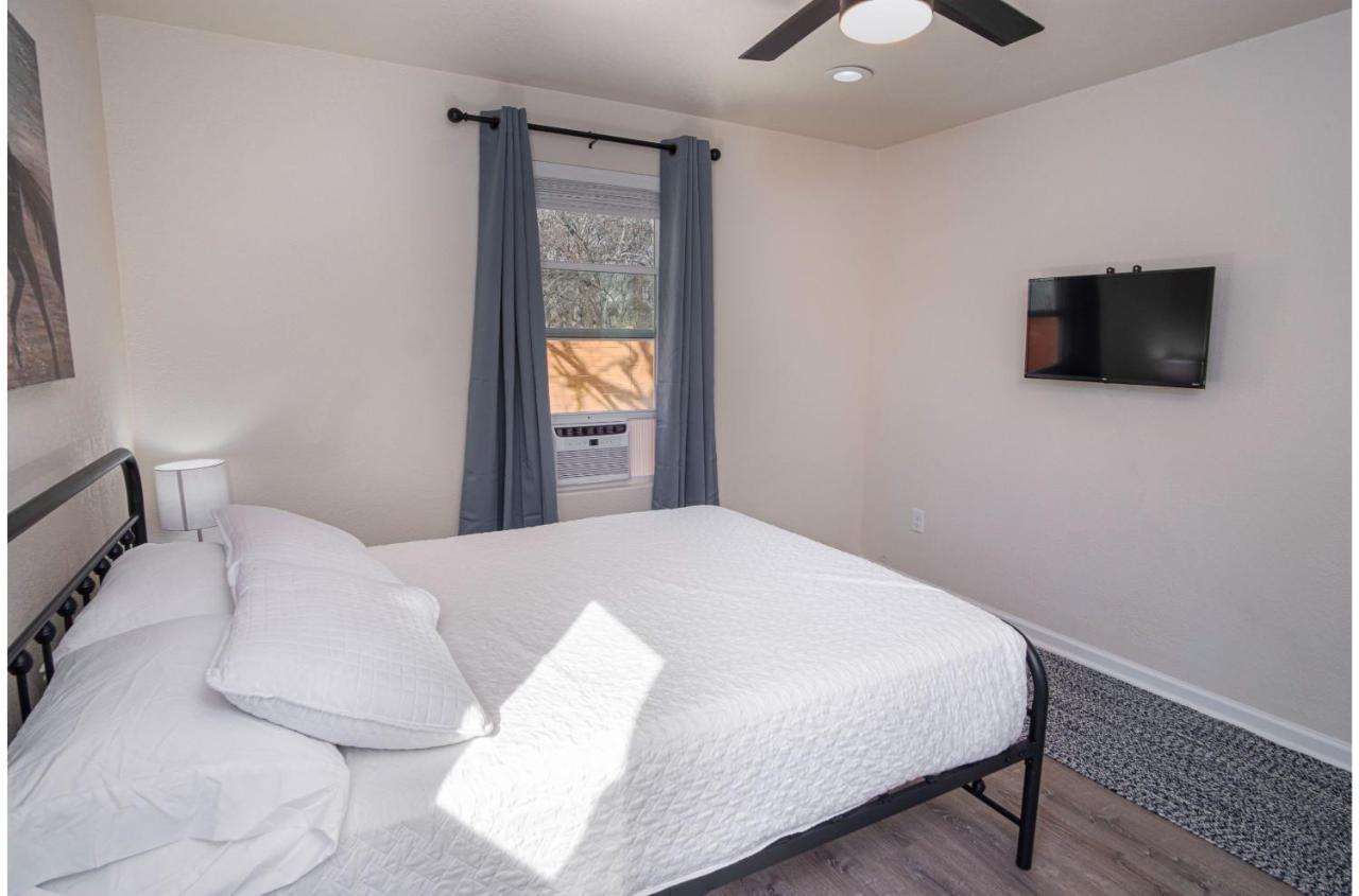 Adorable 2Br Guesthouse Close To Riverwalk And Dt San Antonio Rum bild