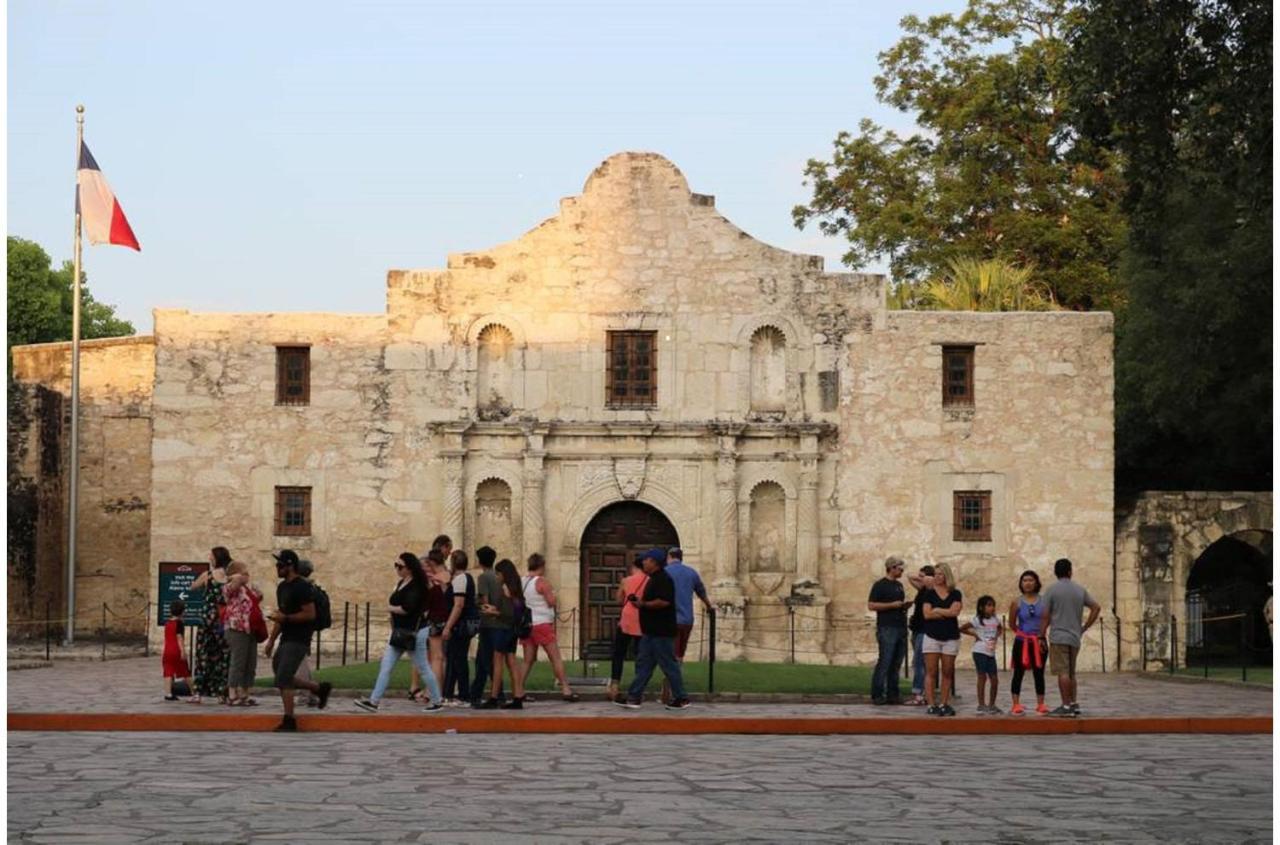 Adorable 2Br Guesthouse Close To Riverwalk And Dt San Antonio Rum bild
